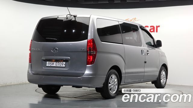 Hyundai Starex Новый Van 5-Seater Smart - фото 1