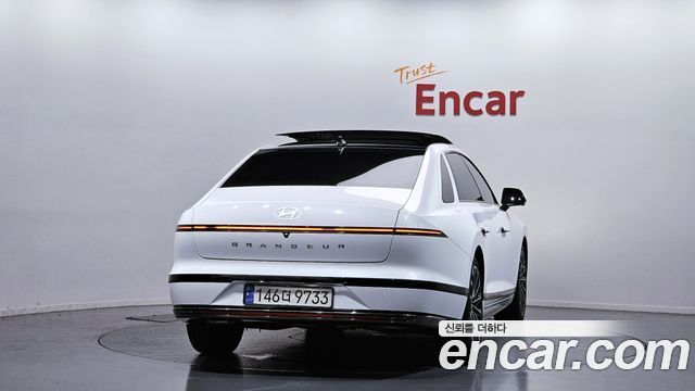 Hyundai Grandeur GN7, гибрид Calligraphy - фото 3