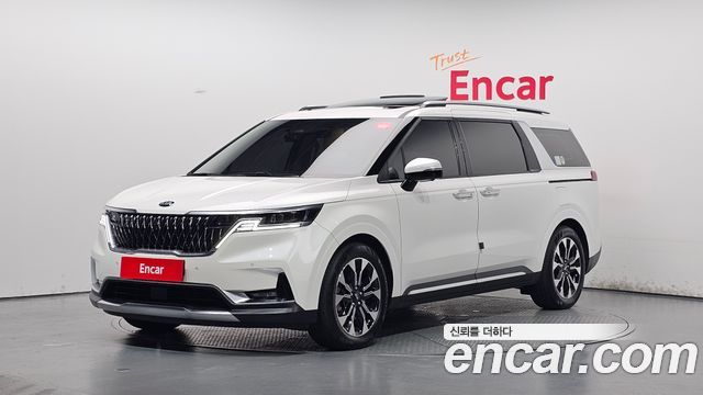 Kia Carnival 4-го поколения 9-Seater Signature - фото 0