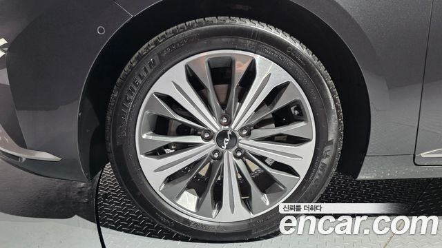 Kia K8 гибрид Signature Special - фото 4