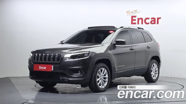 Jeep Cherokee KL 2.4 Longitude High AWD - фото 0