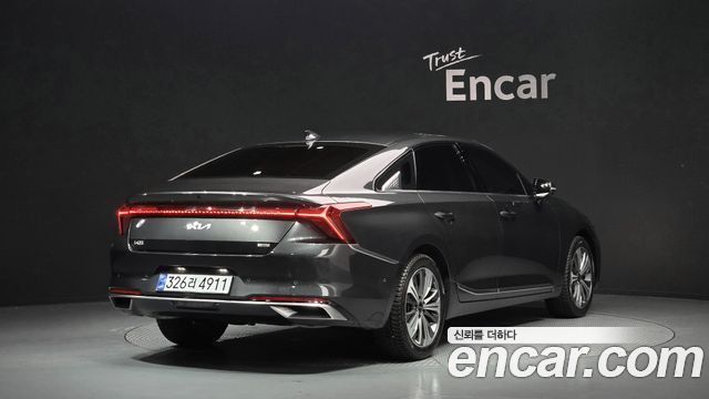Kia K8 гибрид Signature Special - фото 1