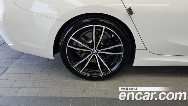 BMW 3-Series G20 320i Touring M Sports - фото 4