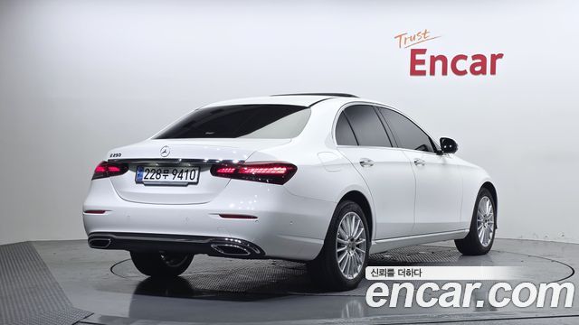 Mercedes-Benz E-Class W213 E250 Exclusive - фото 1
