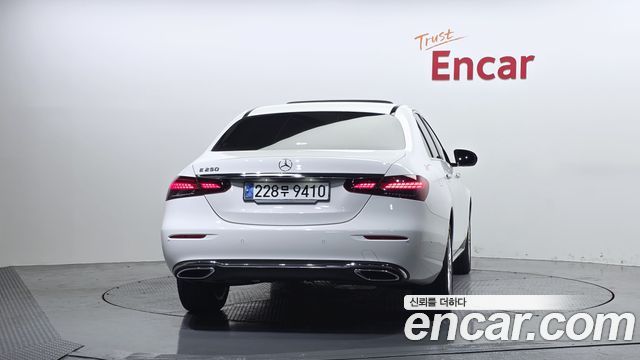 Mercedes-Benz E-Class W213 E250 Exclusive - фото 3