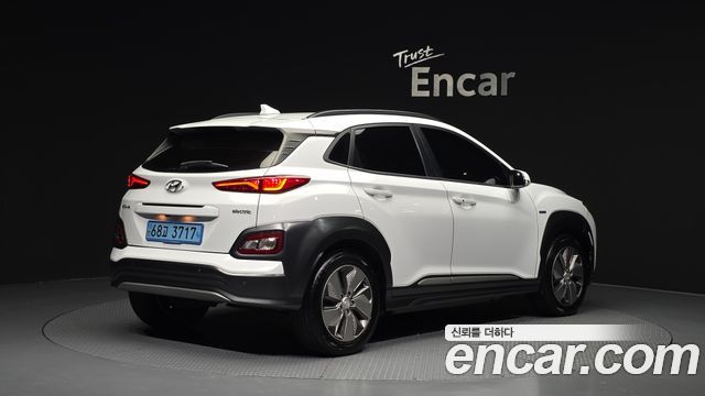 Hyundai Kona Premium - фото 1