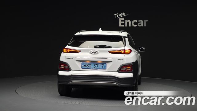 Hyundai Kona Premium - фото 3