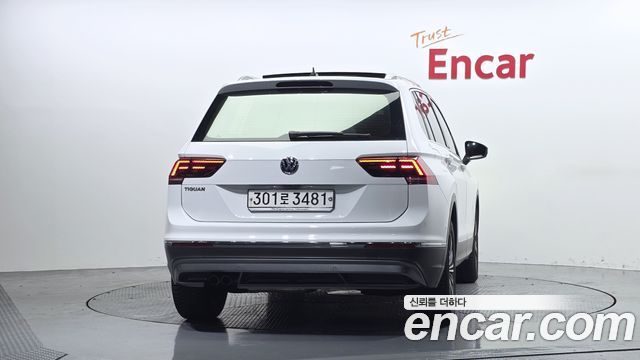 Volkswagen Tiguan 2-го поколения 2.0 TDI Prestige - фото 3