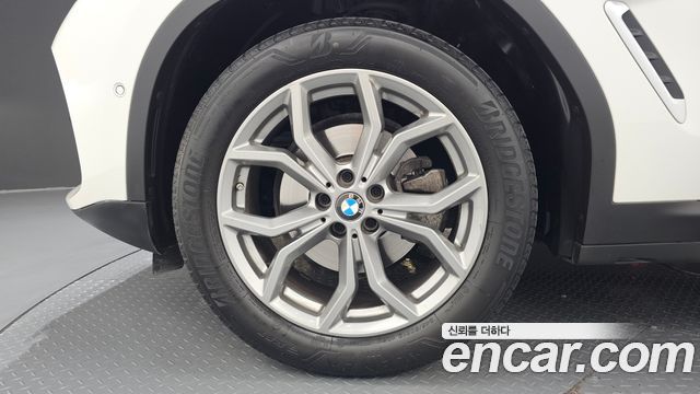 BMW X4 G02 xDrive20d xLine - фото 4