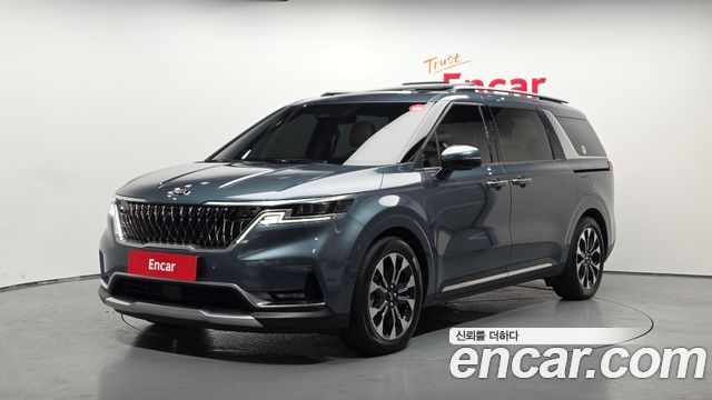 Kia Carnival 4-го поколения 9-Seater Signature - фото 0