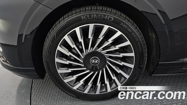 Hyundai Grandeur GN7, гибрид Calligraphy - фото 4