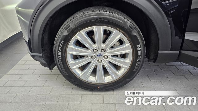 Ford Explorer 6-го поколения 2.3 LimIted 4WD - фото 4