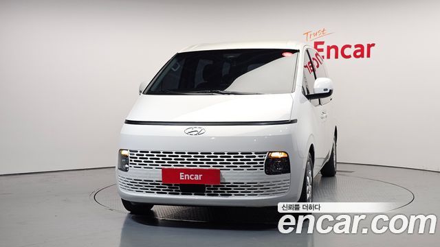 Hyundai Staria Tourer 11-Seater Modern - фото 2