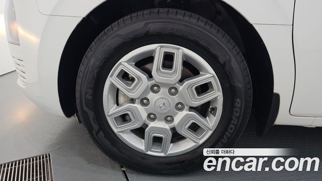 Hyundai Staria Tourer 11-Seater Modern - фото 4