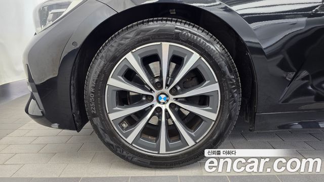 BMW 3-Series G20 320i - фото 4