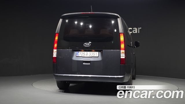 Hyundai Staria Tourer 11-Seater Modern - фото 3
