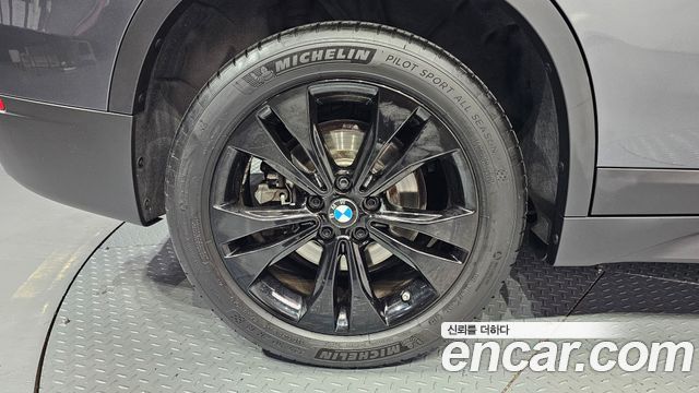 BMW X1 F48 xDrive 20i Advantage - фото 4