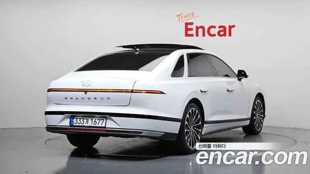 Hyundai Grandeur GN7, гибрид Calligraphy - фото 1