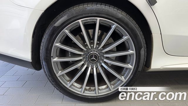 Mercedes-Benz AMG GT 4Door 43 4MATIC+ - фото 4