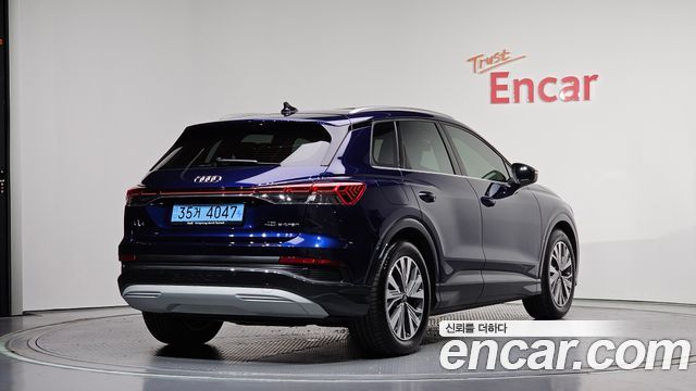 Audi Q4 e-tron F4 45 - фото 1