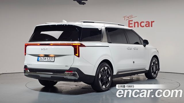 Kia Carnival Новый 4-го поколения HEV 7seater Signature - фото 0