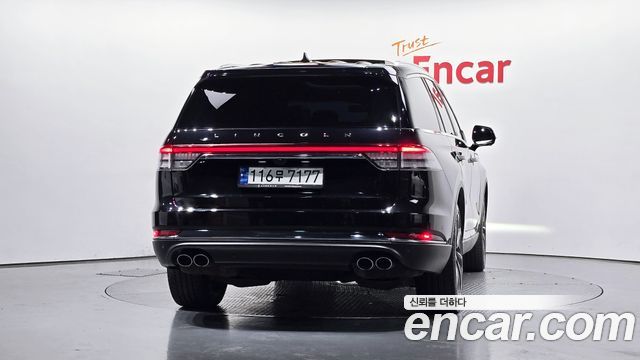Lincoln Aviator 2-го поколения 3.0 Reserve AWD - фото 3
