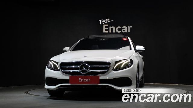 Mercedes-Benz E-Class W213 E300 Avantgarde - фото 2