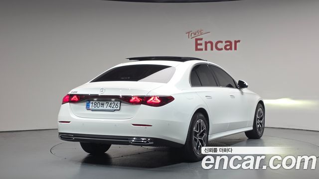 Mercedes-Benz E-Class W214 E200 Avantgarde - фото 1