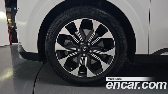 Kia Carnival 4-го поколения 7-Seater Signature - фото 4