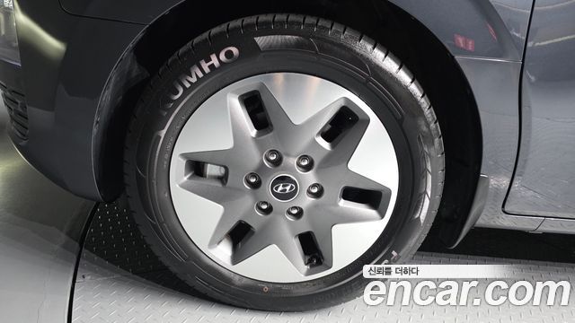 Hyundai Staria Tourer 11-Seater Modern - фото 4