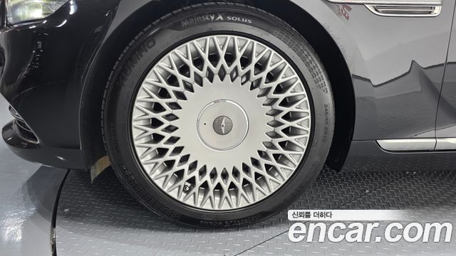 Genesis G90 5.0 AWD Prestige - фото 3