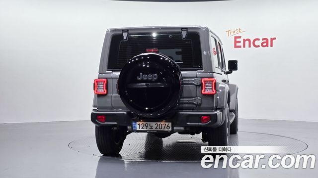 Jeep Wrangler JL 2.0 Overland 4Door - фото 3