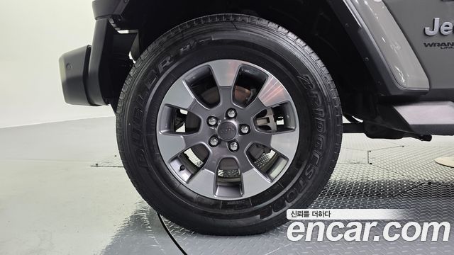 Jeep Wrangler JL 2.0 Overland 4Door - фото 4