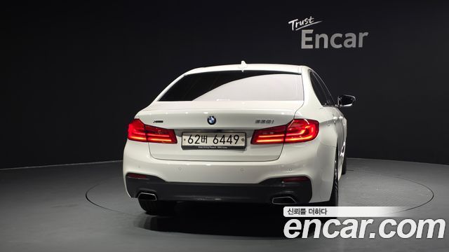 BMW 5-Series G30 530i xDrive M Sport Package Plus - фото 3