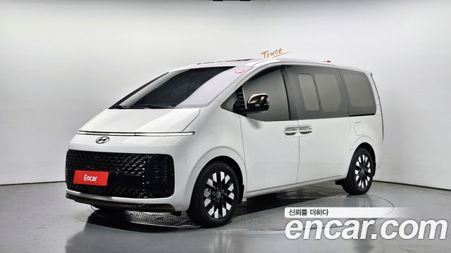 Hyundai Staria 4WD Lounge 9-Seater Inspiration - фото 0