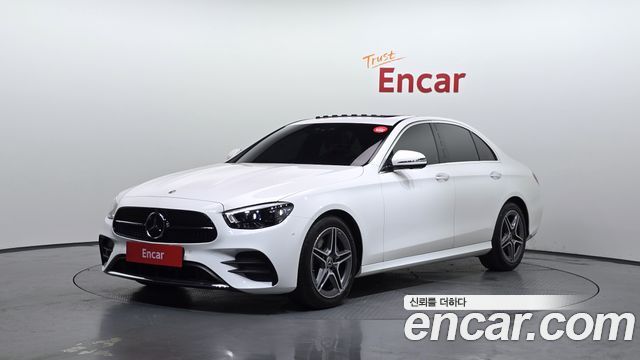 Mercedes-Benz E-Class W213 E250 AMG Line - фото 0