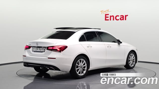Mercedes-Benz A-Class W177 A220 Sedan - фото 1