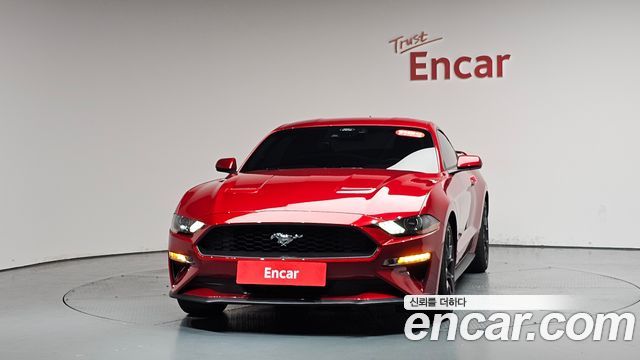 Ford Mustang Coupe - фото 2