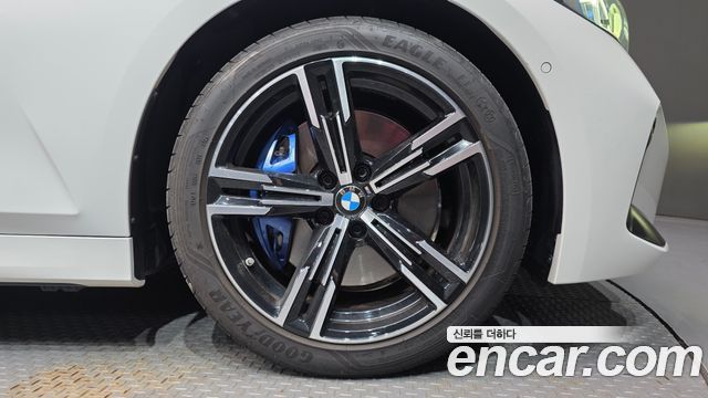 BMW 3-Series G20 320i M Sport - фото 4