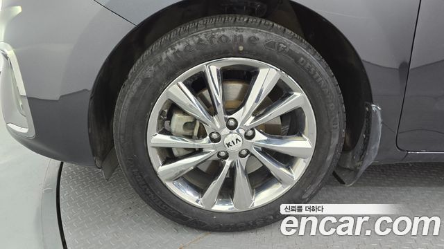 Kia Carnival Новый 9-Seater Prstige - фото 4