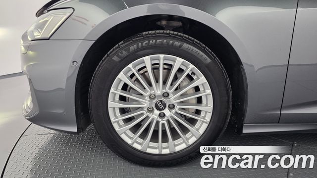 Audi A6 C8 45 TFSI Premium - фото 3