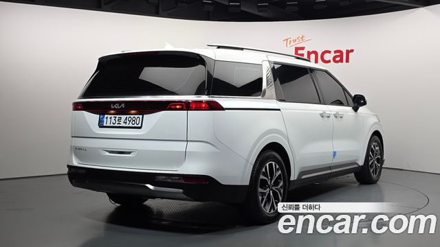 Kia Carnival 4-го поколения 9-Seater Noblesse - фото 1