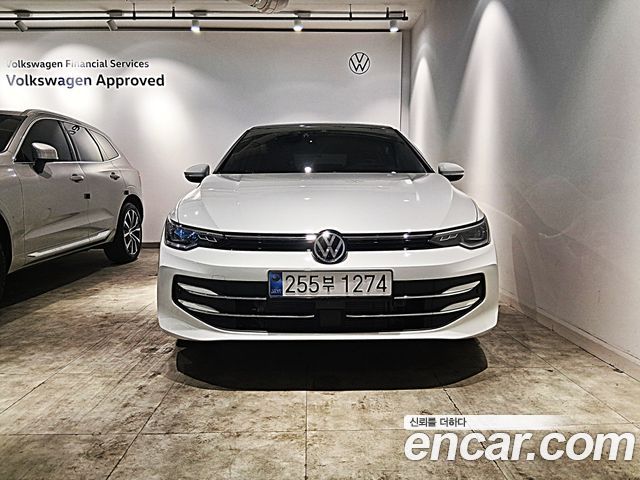Volkswagen Golf 8-го поколения 2.0 TDI Prestige - фото 1