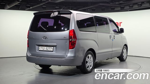Hyundai Starex Новый Wagon 12-Seater Modern - фото 1