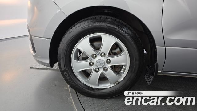 Hyundai Starex Новый Wagon 12-Seater Modern - фото 4