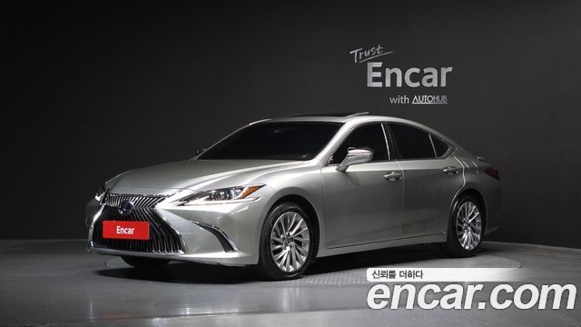Lexus ES 7-го поколения Luxury Plus - фото 0