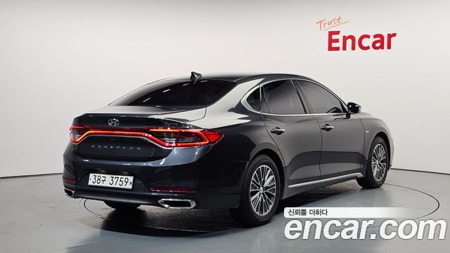 Hyundai Grandeur IG, гибрид Exclusive - фото 1