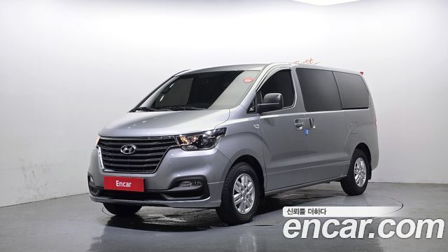 Hyundai Starex Новый Van 3-Seater Smart - фото 0