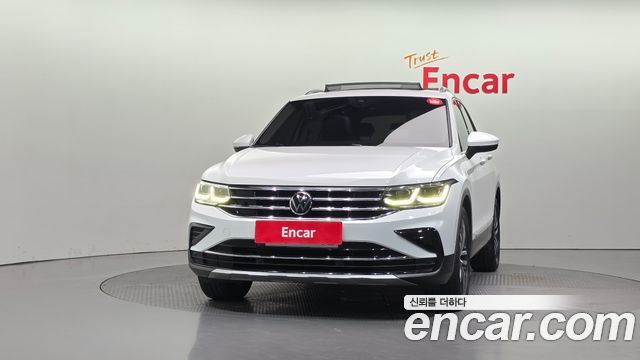 Volkswagen Tiguan 2-го поколения 2.0 TDI Prestige - фото 2