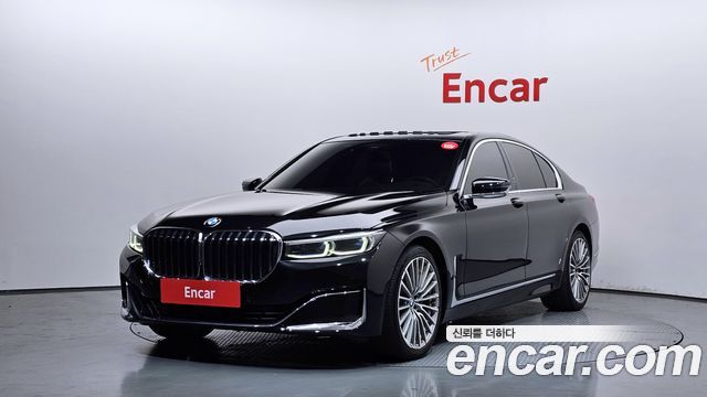 BMW 7-Series G11 740d xDrive Design Pure Excellence - фото 0